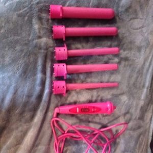 A 5 piece curling iron set.